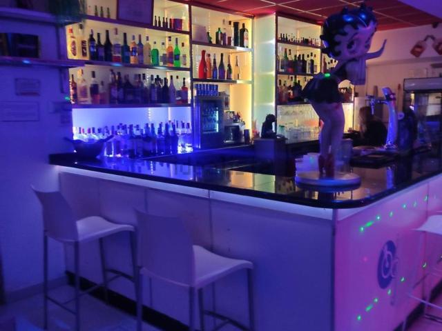 Local, Villamartín, Orihuela