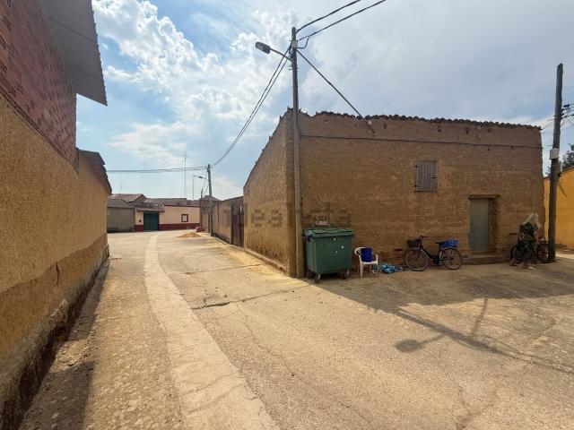 Local, Villamayor de Campos