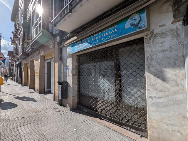 Local, Villabona