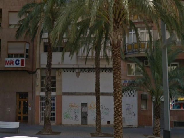Local, Villena