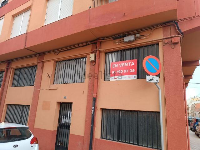 Local, Villena