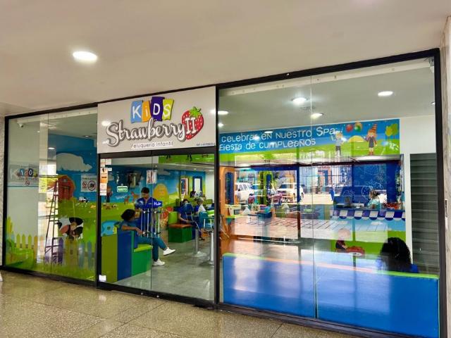 Local y Fondo de Comercio en Venta en CCCT. Chuao Caracas