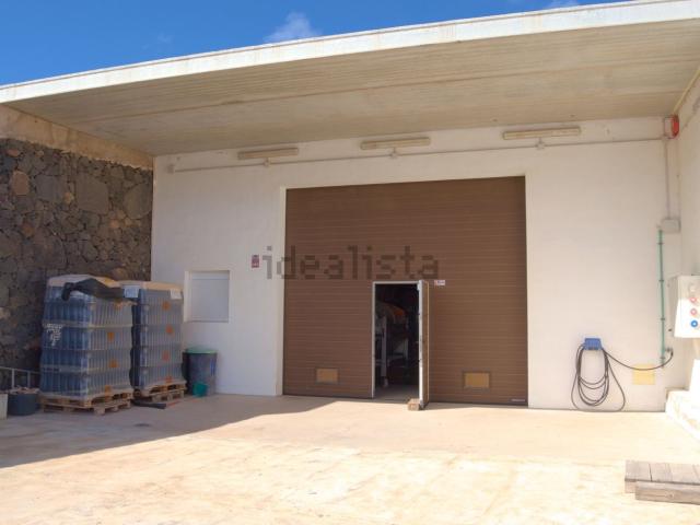 Local, Yaiza