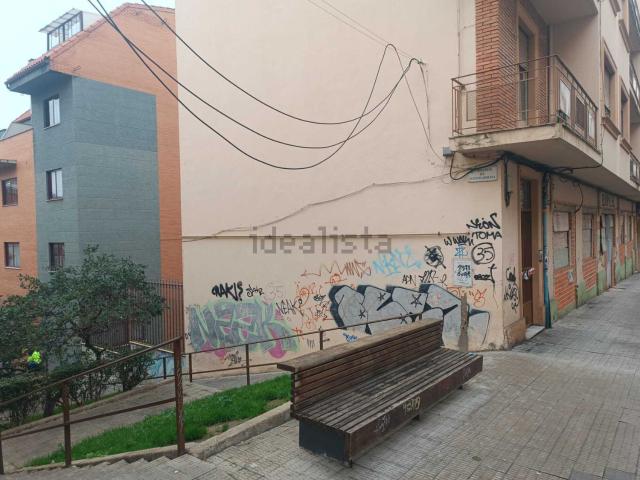 Local, Zamora