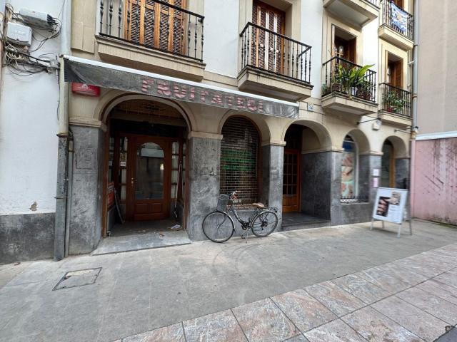 Local, Zarautz