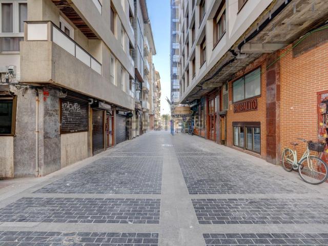 Local, Zarautz