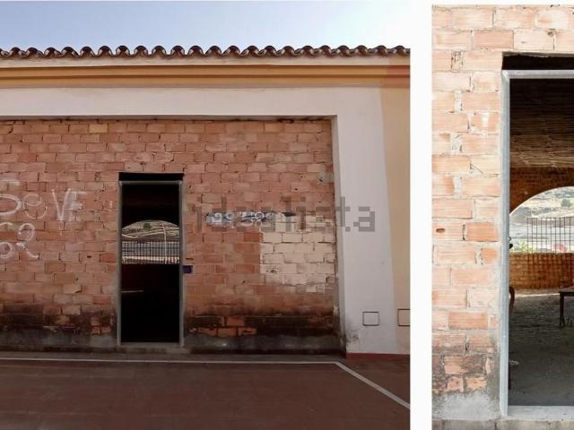 Local, Zona Calvario, Estepona
