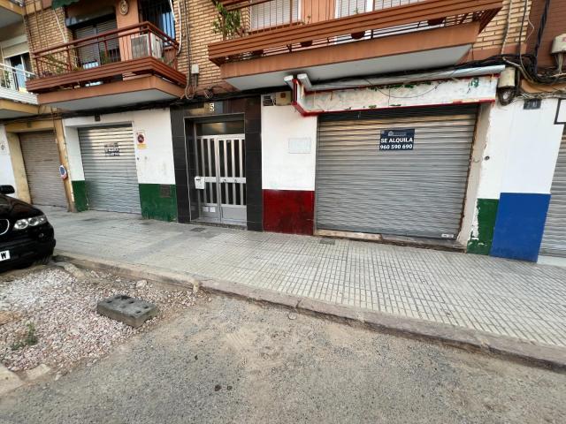 LOCAL ZONA CASOTA