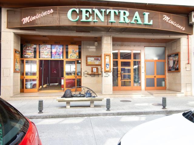 Local, A Estrada