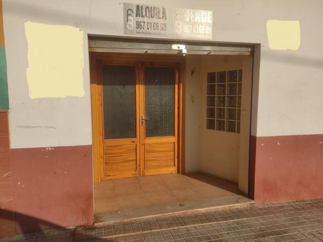 LOCAL ACONDICIONADO DE 100 M2