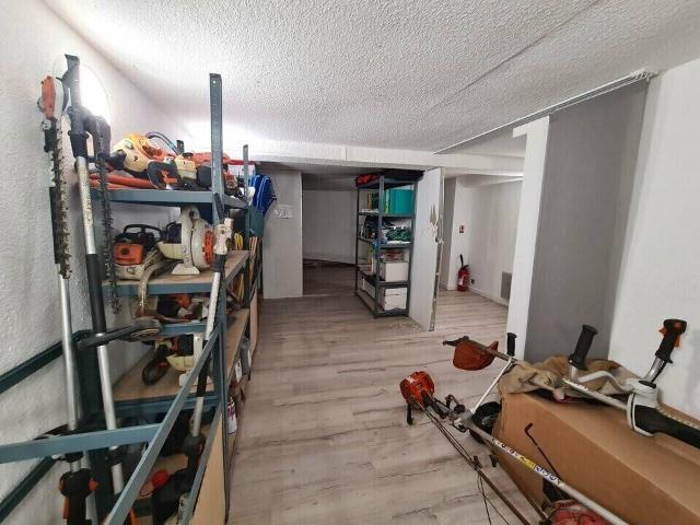Local activite 82.95