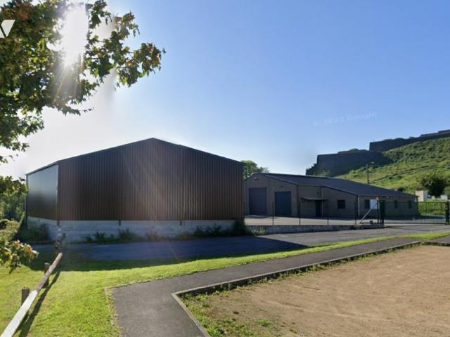 Local activités à louer à Givet, Grand Est, 370000€