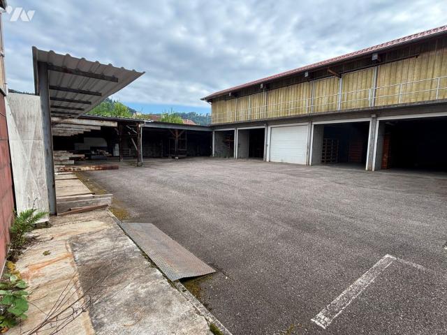 Immeuble en vente à Val d'Ajol, Grand Est, 205000€