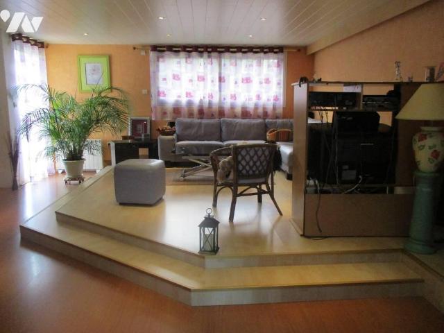Local activités en vente à Carnoët, Bretagne, 257250€