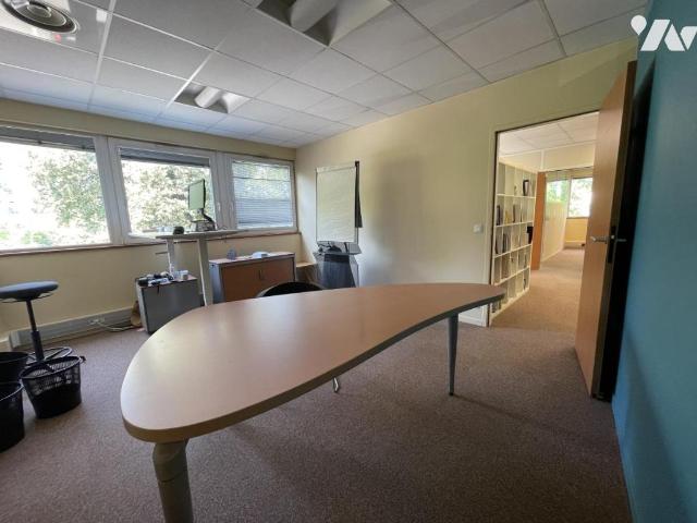 Local activités en vente à Montbonnot Saint Martin, Auvergne Rhône Alpes, 325000€