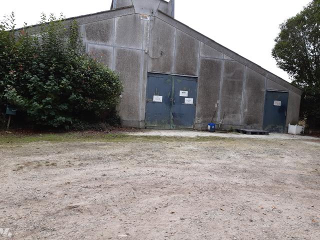 Local activités en vente à Senven Léhart, Bretagne, 63600€