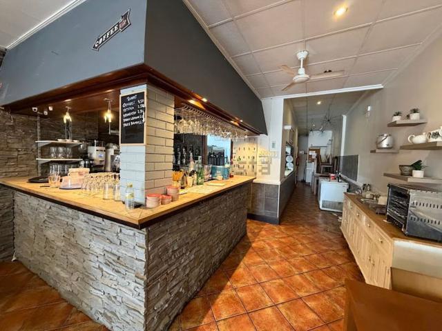 Local, Aguamarina, Orihuela