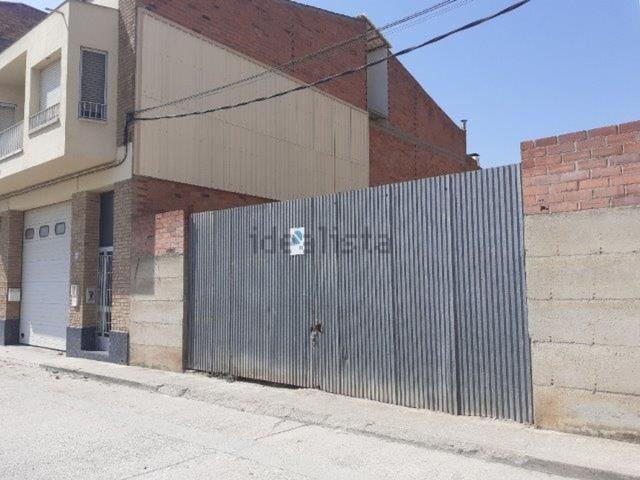 Local, Aitona