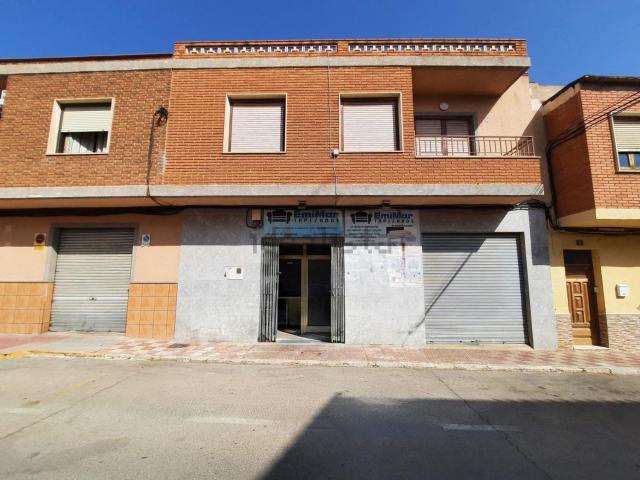 Local, Almansa