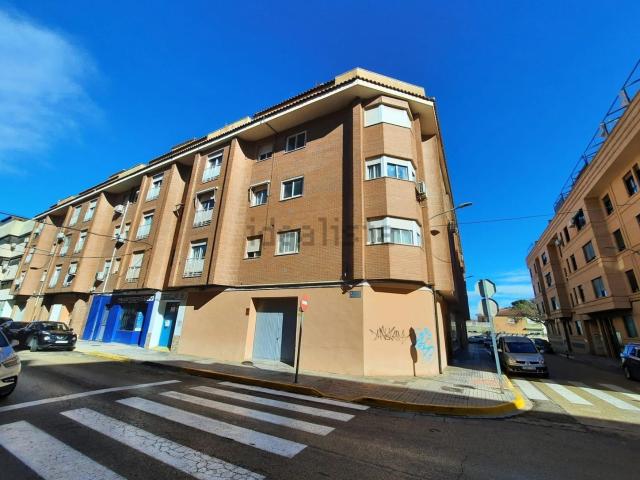 Local, Almansa