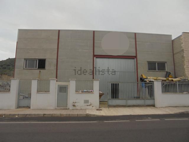 Local, Almenara