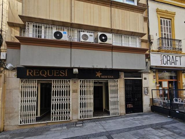 Local, Almería