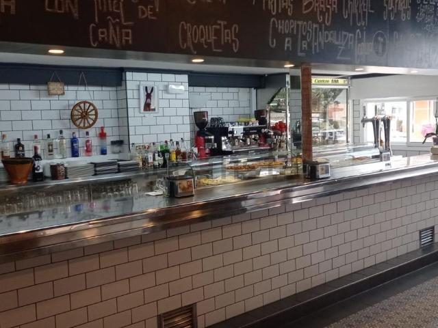 Local, Albacete