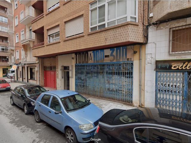 Local, Albacete