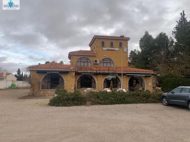 Local, Albacete