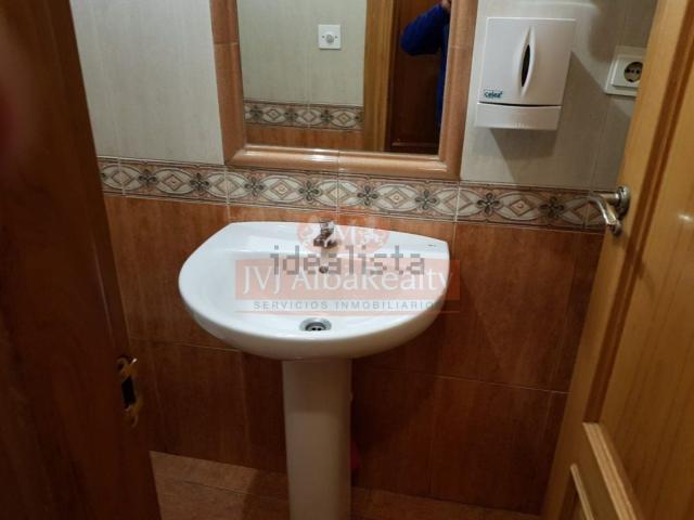 Local, Albacete