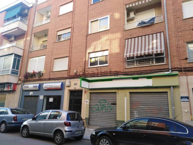 Local, Albacete
