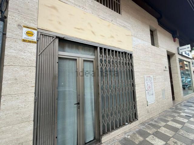 Local, Albacete