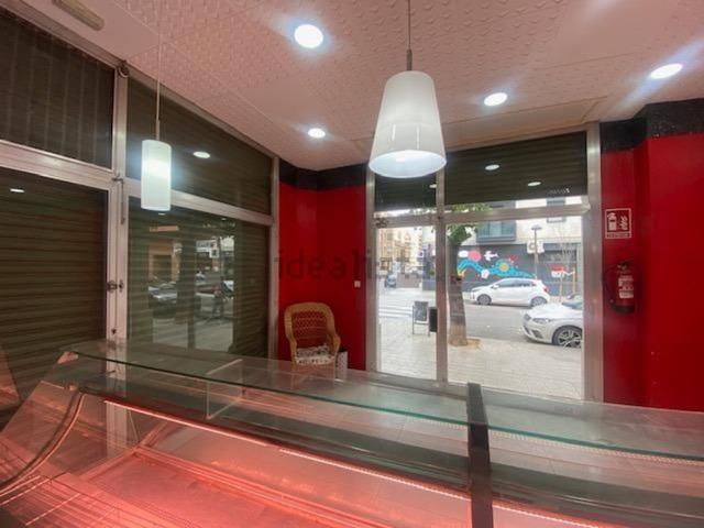 Local, Albatárrec