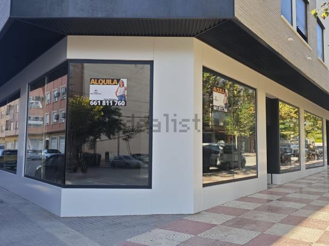 Local, Albatera