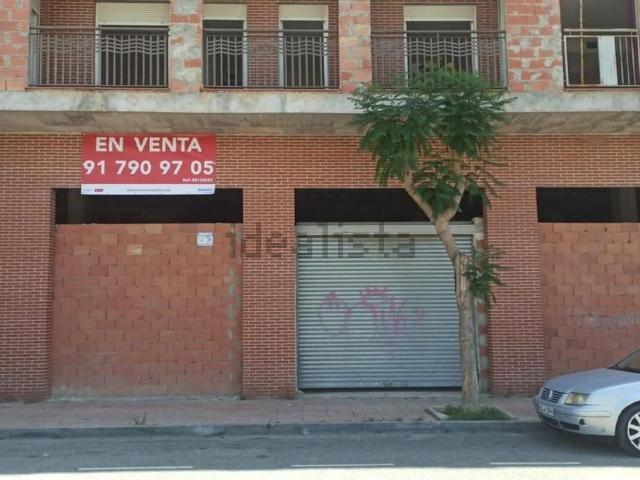 Local, Albatera