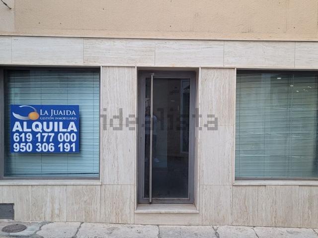 Local, Alhama de Almería