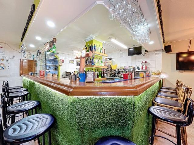 Local, Altea