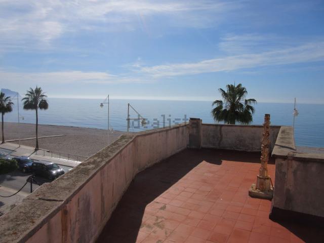 Local, Altea
