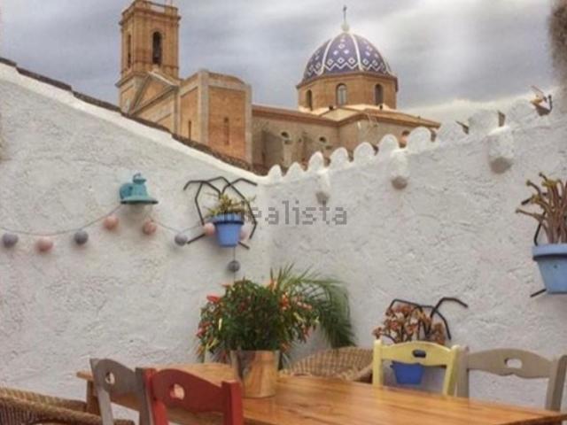 Local, Altea