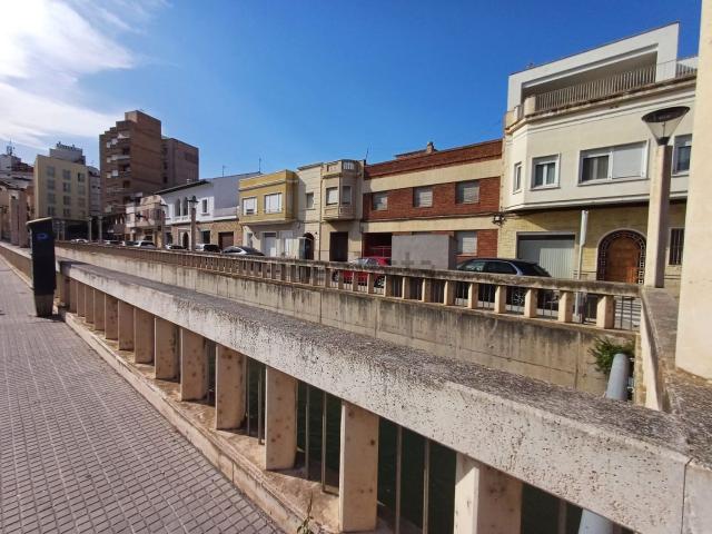 Local, Amposta
