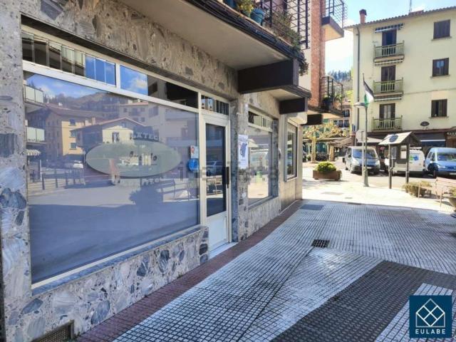 Local, Anoeta