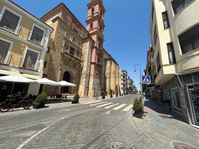 Local, Antequera