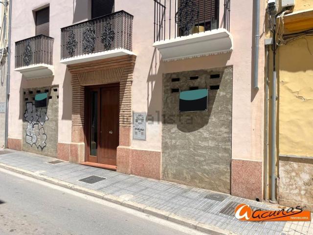 Local, Antequera