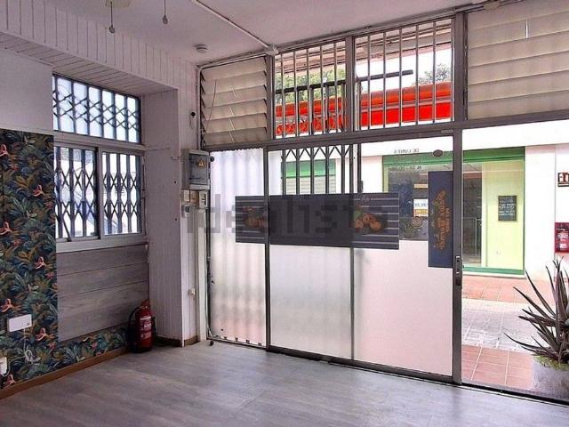 Local, Arona