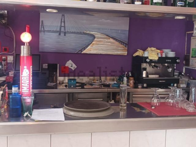 Local, Arona