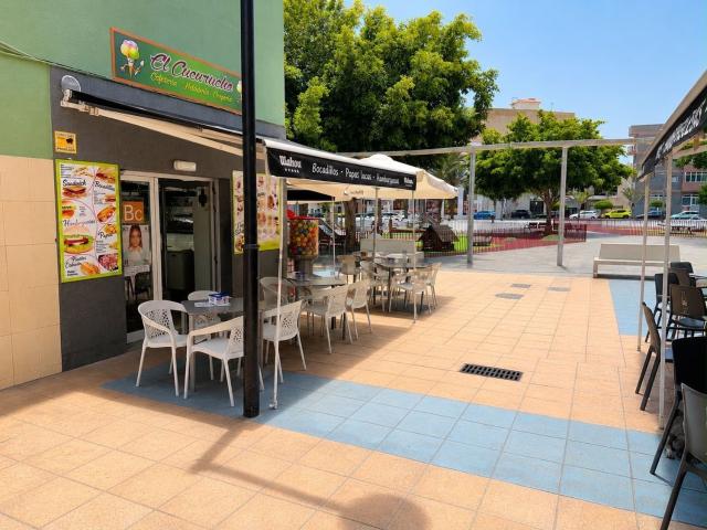 Local, Arona