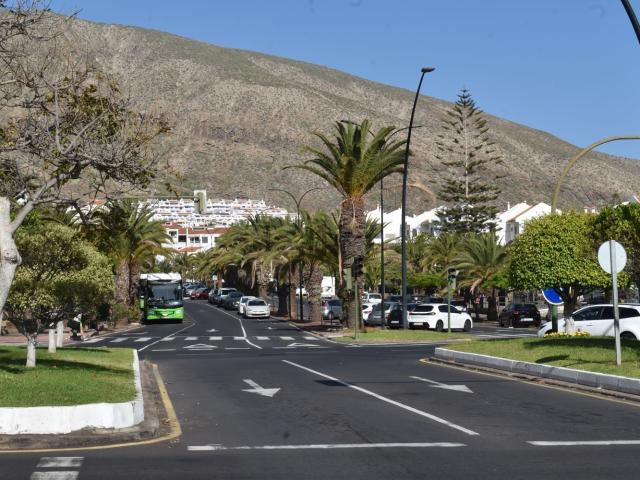 Local, Arona