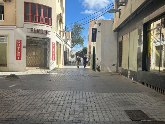 Local, Arrecife