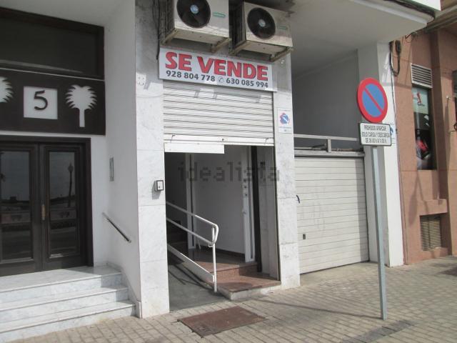 Local, Arrecife