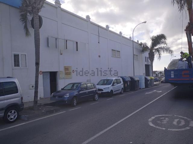 Local, Arrecife